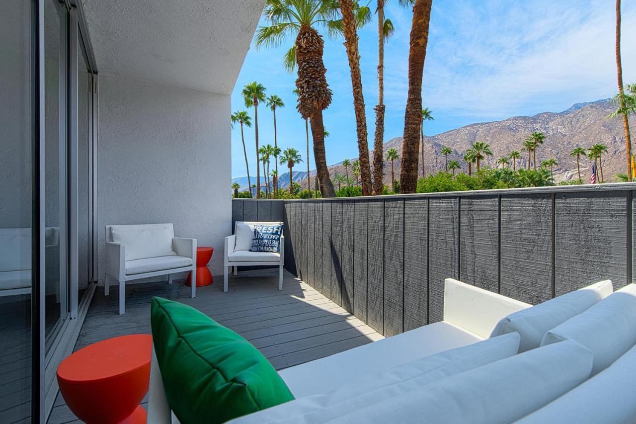 The Twist Palm Springs Hotel Ngoại thất bức ảnh